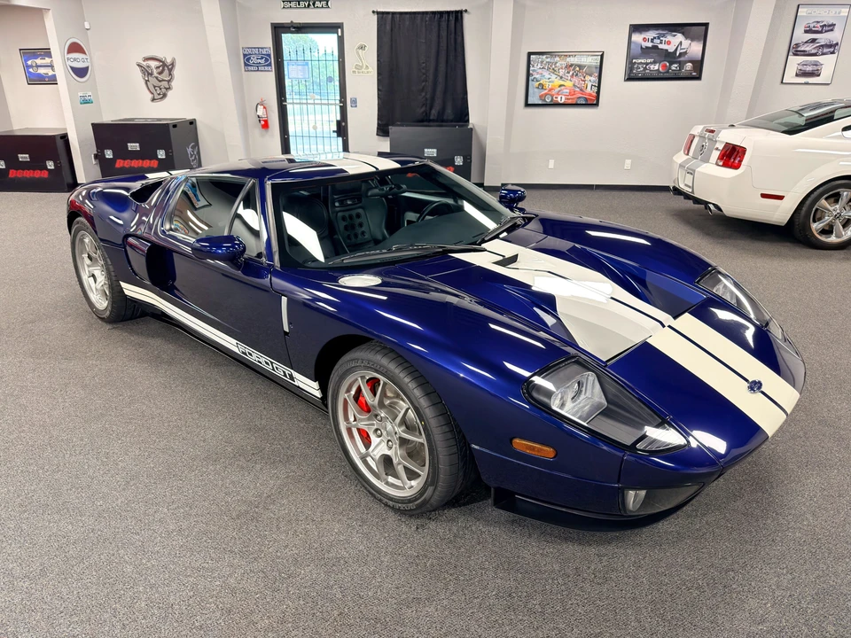 2006 Ford GT 1st Gen - Image 22 of 23