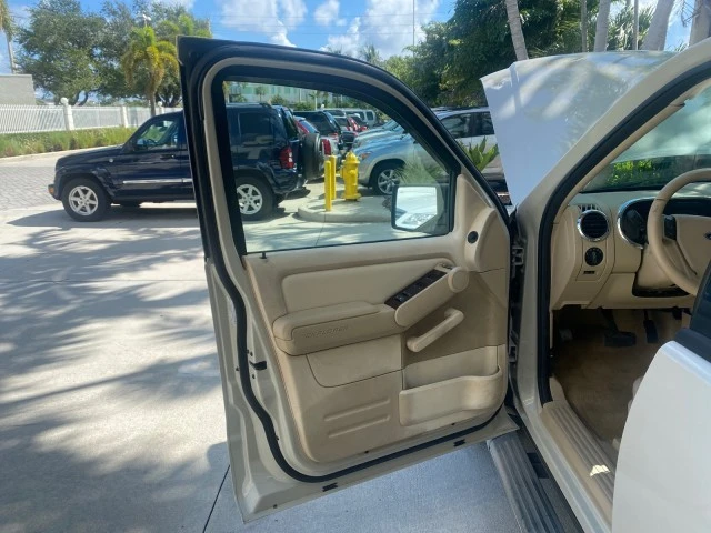 2006 Ford Explorer 4th Gen - Image 10 of 21