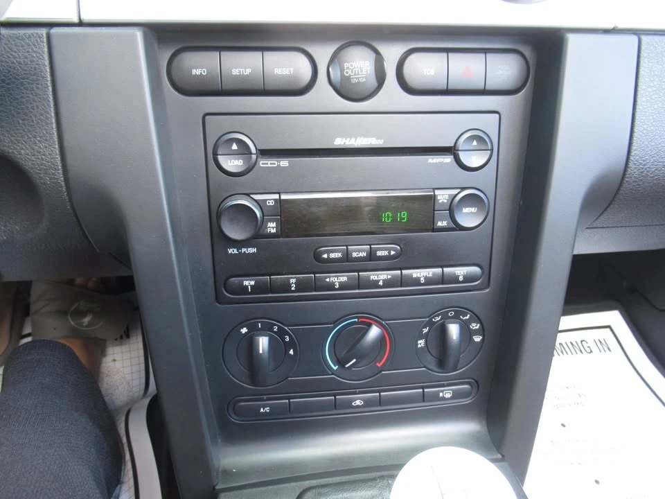 2006 Ford S197 Mustang GT - Image 10 of 13