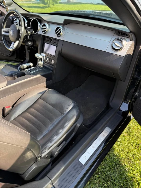 2006 Ford S197 Mustang - Image 10 of 19