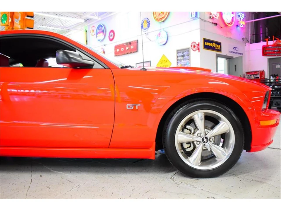 2006 Ford S197 Mustang - Image 8 of 31