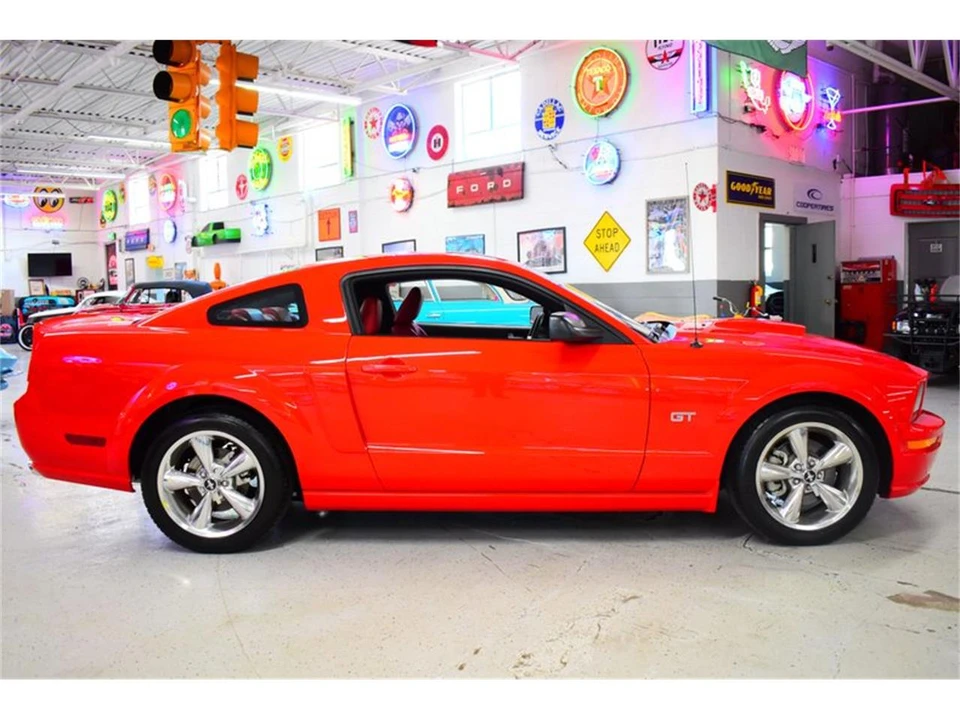 2006 Ford S197 Mustang - Image 4 of 31