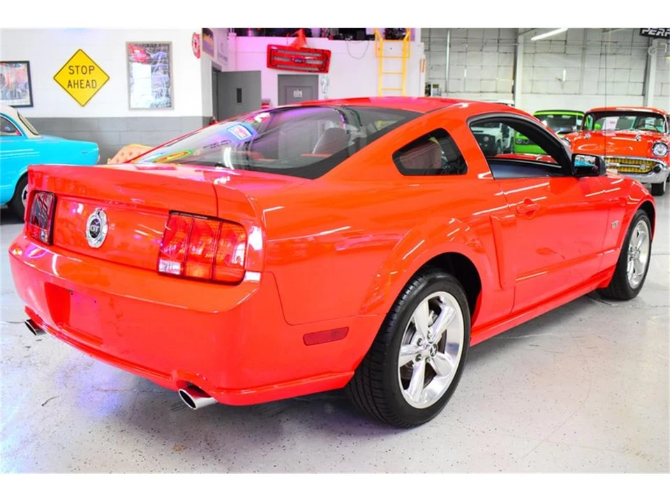 2006 Ford S197 Mustang - Image 9 of 31