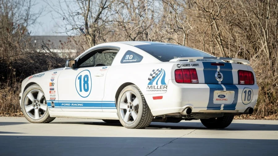 2006 Ford S197 Mustang - Image 3 of 24