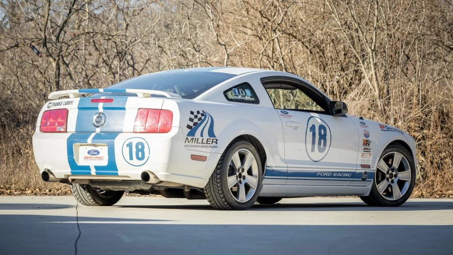 2006 Ford S197 Mustang - Image 13 of 24