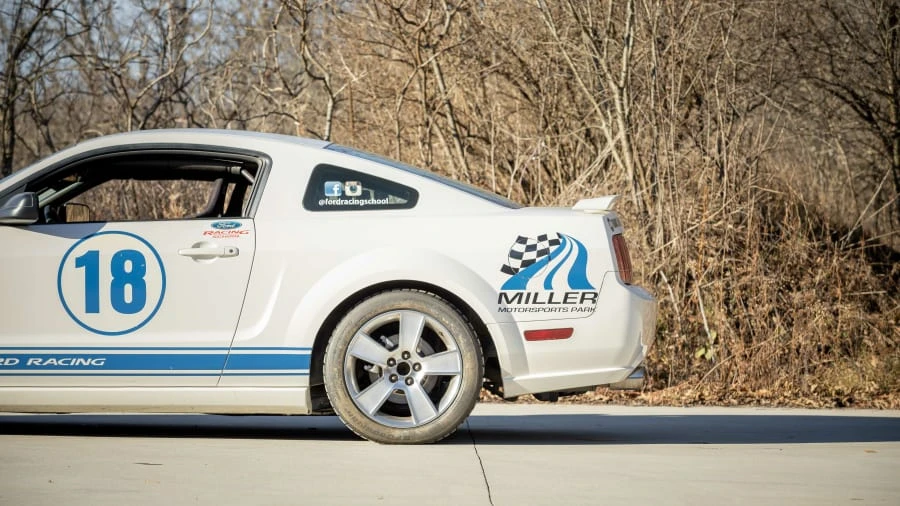 2006 Ford S197 Mustang - Image 18 of 24