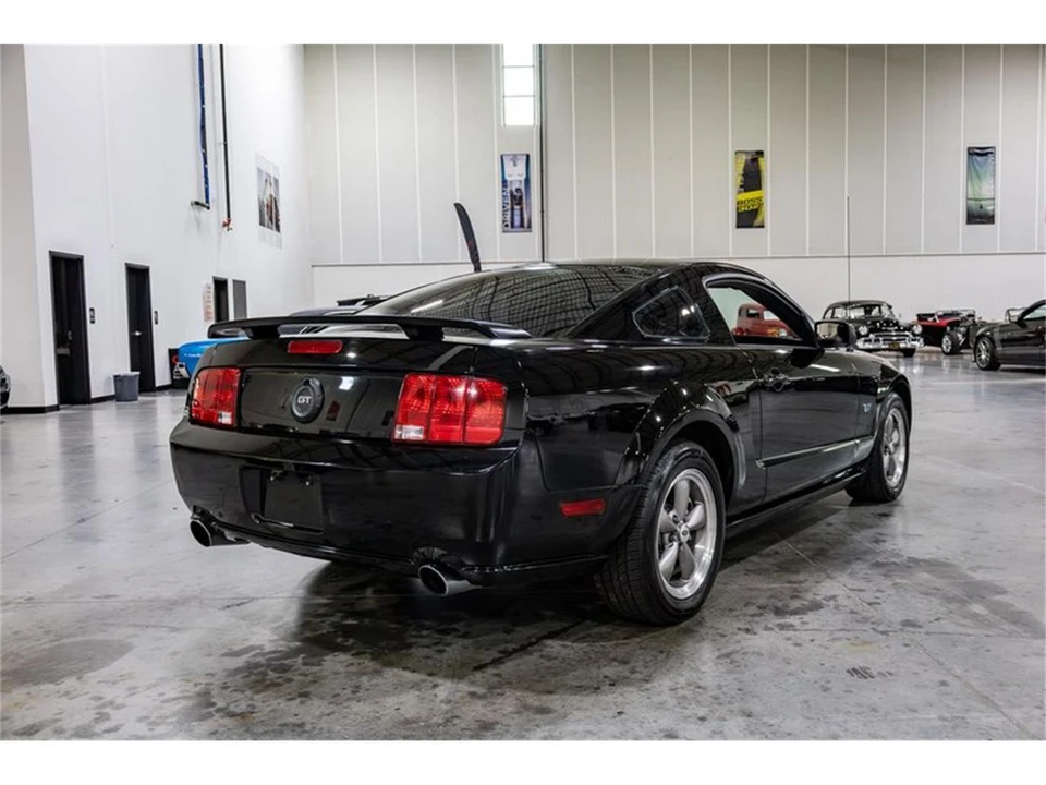 2006 Ford S197 Mustang - Image 7 of 31