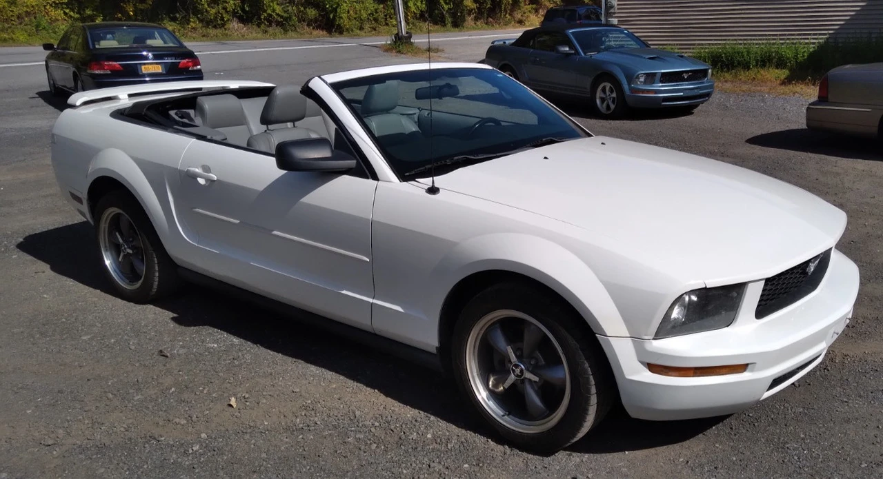 2006 Ford S197 Mustang - Image 11 of 21