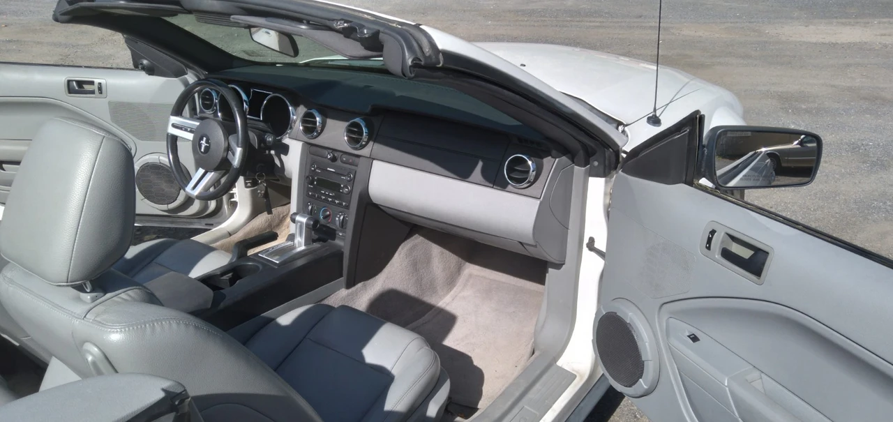 2006 Ford S197 Mustang - Image 17 of 21