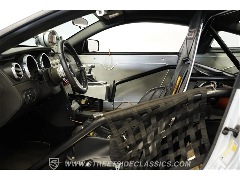 2006 Ford S197 Mustang - Image 2 of 31