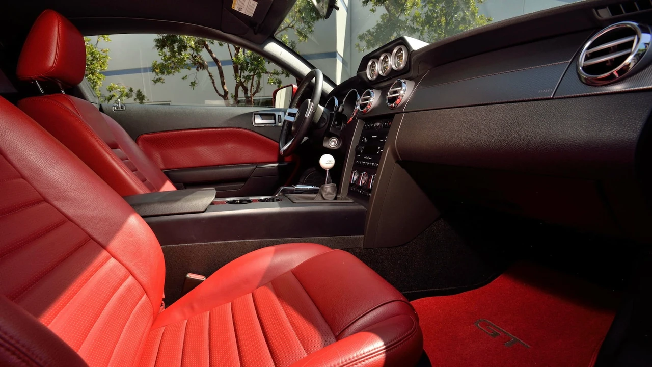 2006 Ford S197 Mustang - Image 5 of 29