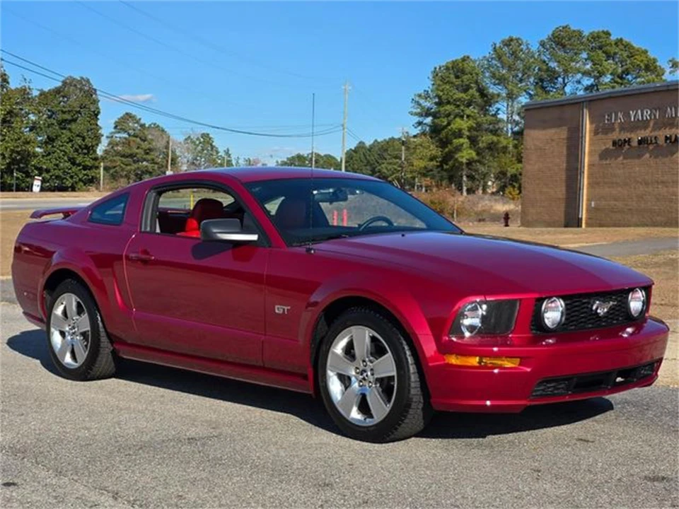 2006 Ford S197 Mustang - Image 5 of 31