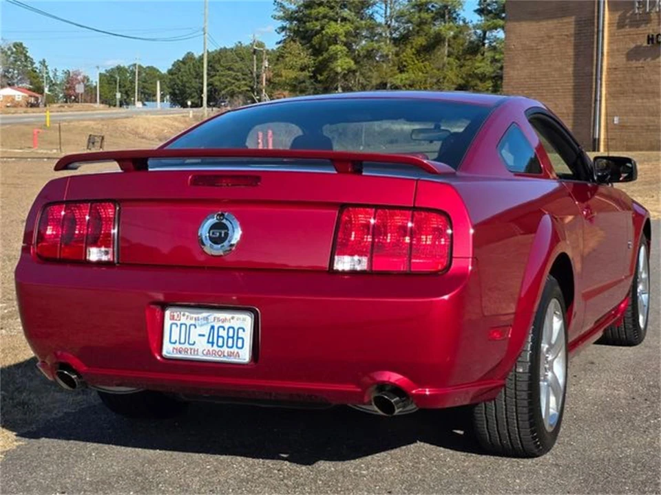2006 Ford S197 Mustang - Image 8 of 31