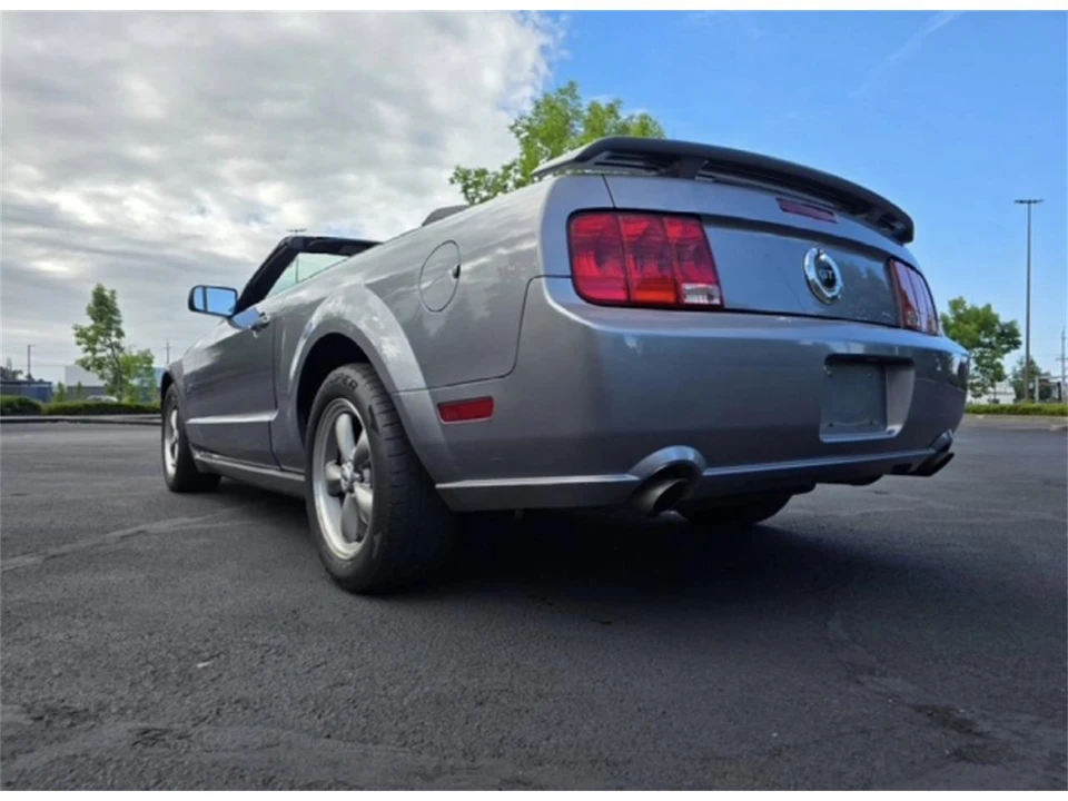 2006 Ford S197 Mustang - Image 8 of 25