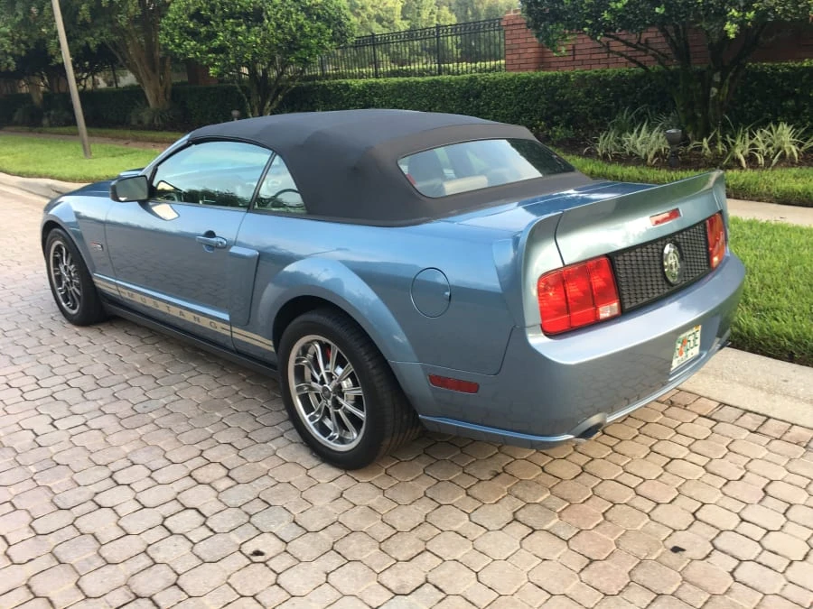 2006 Ford S197 Mustang - Image 2 of 11