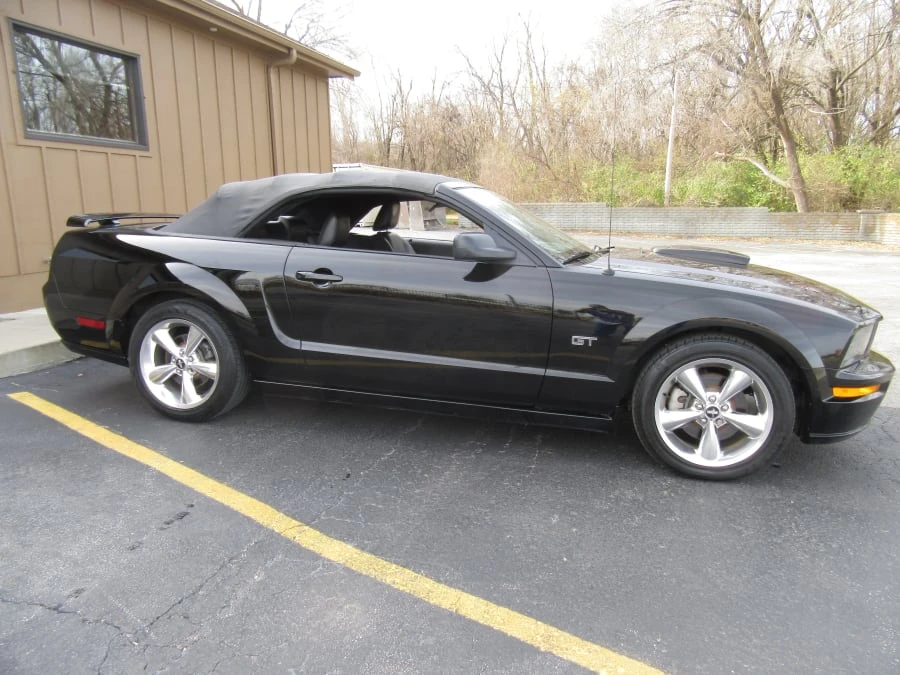 2006 Ford S197 Mustang - Image 11 of 12