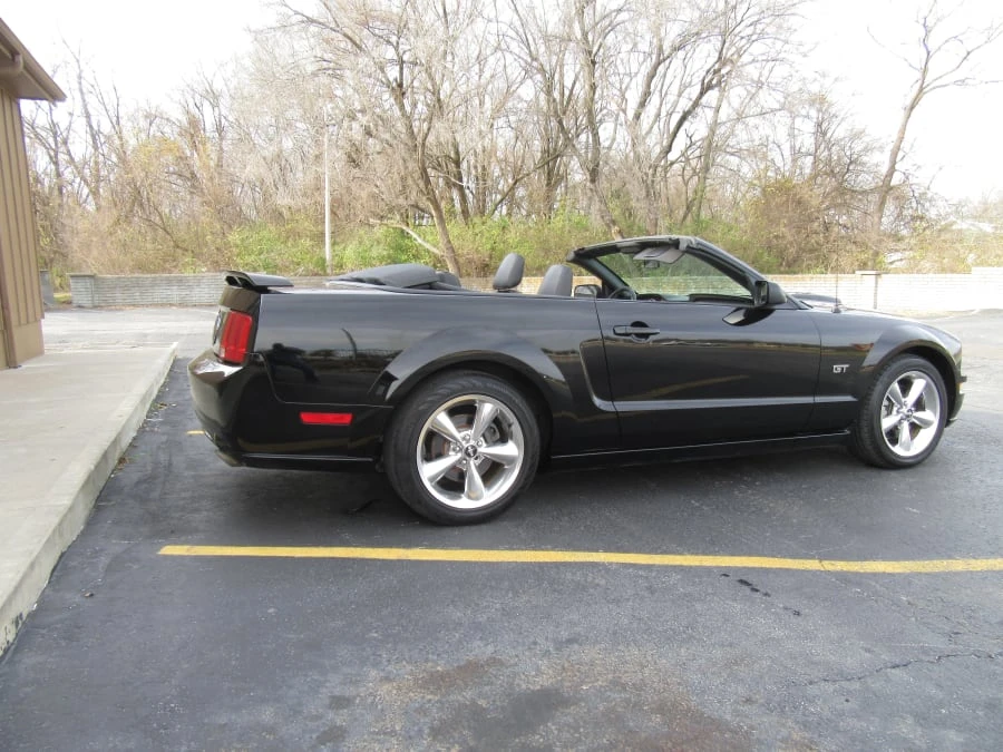 2006 Ford S197 Mustang - Image 2 of 12