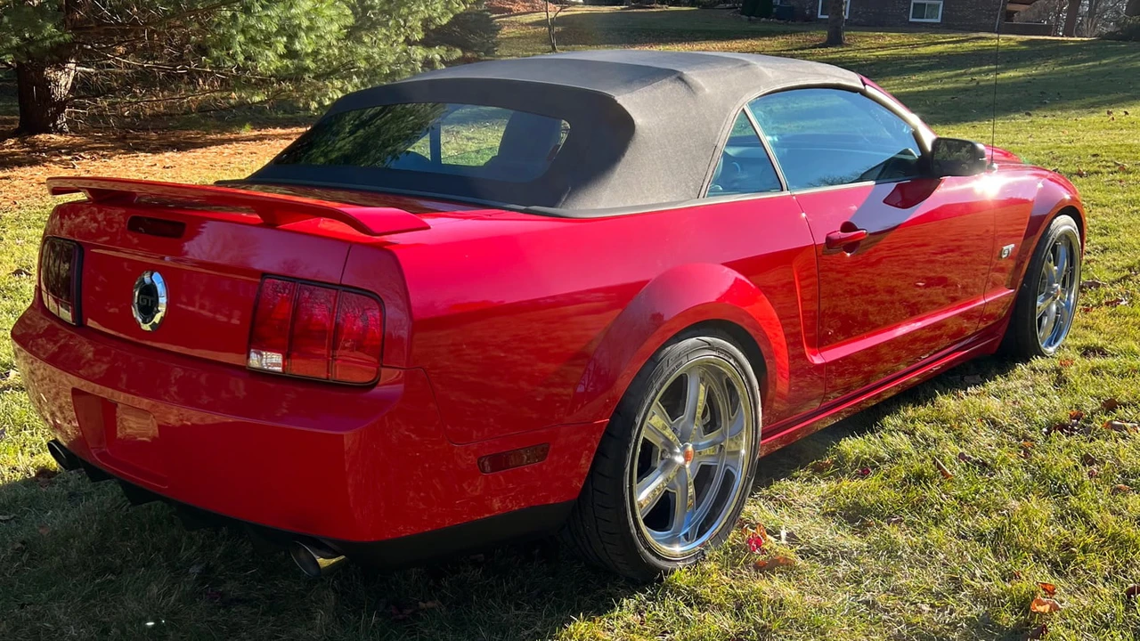 2006 Ford S197 Mustang - Image 3 of 31
