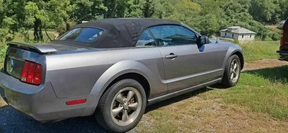 2006 Ford S197 Mustang - Image 10 of 19