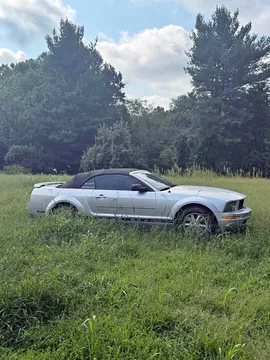 2006 Ford Mustang Convertible 2D