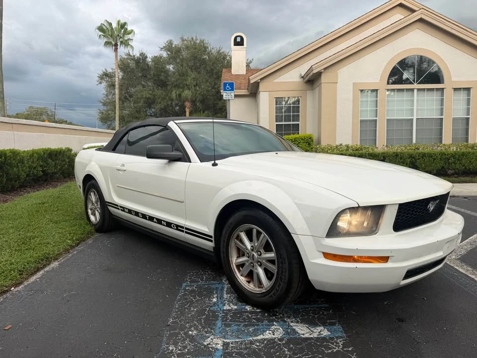 2006 Ford S197 Mustang - Image 2 of 9