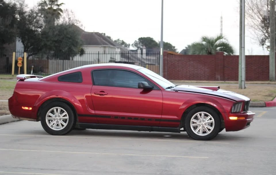 2006 Ford S197 Mustang - Image 2 of 9