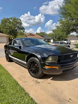 2006 Ford Mustang Coupe 2D