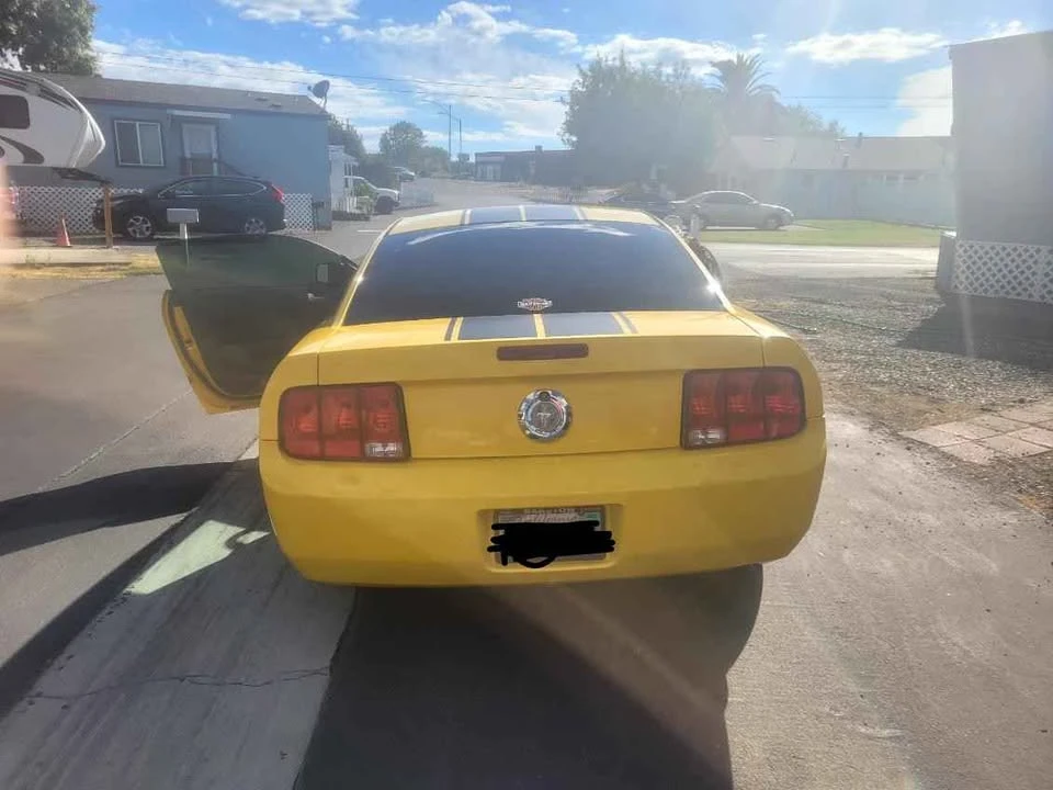 2006 Ford S197 Mustang - Image 2 of 9