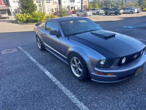 2006 Ford Mustang Coupe 2D