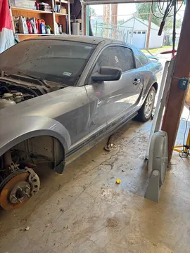 2006 Ford Mustang Coupe 2D