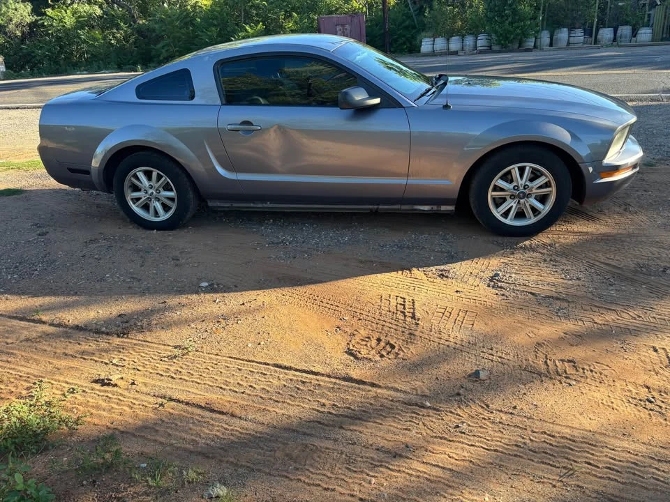 2006 Ford S197 Mustang - Image 3 of 9