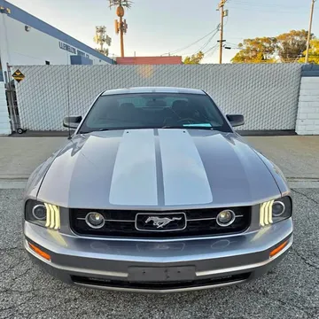 2006 Ford Mustang Deluxe 2D