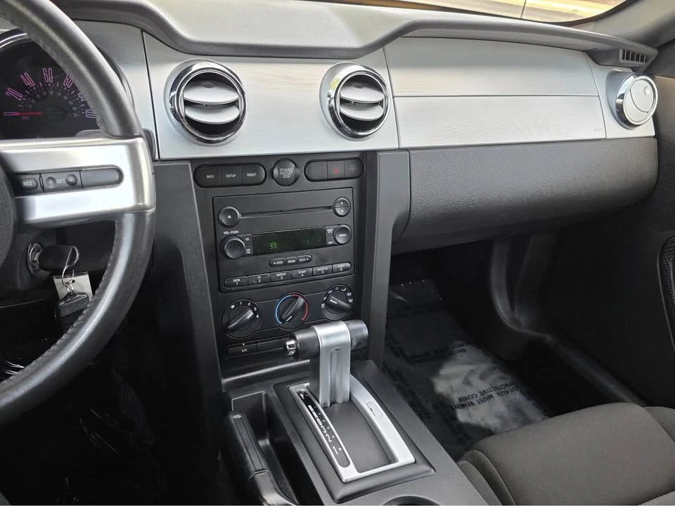 2006 Ford S197 Mustang - Image 13 of 20