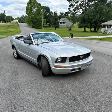 2006 Ford Mustang Deluxe Convertible