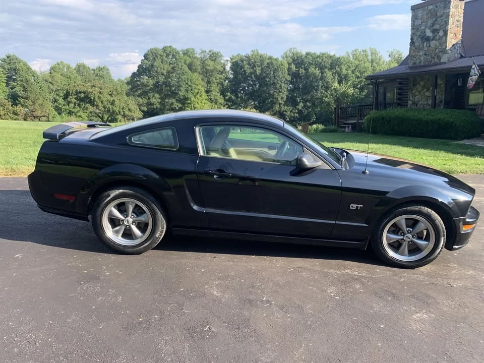 2006 Ford S197 Mustang GT - Image 2 of 18