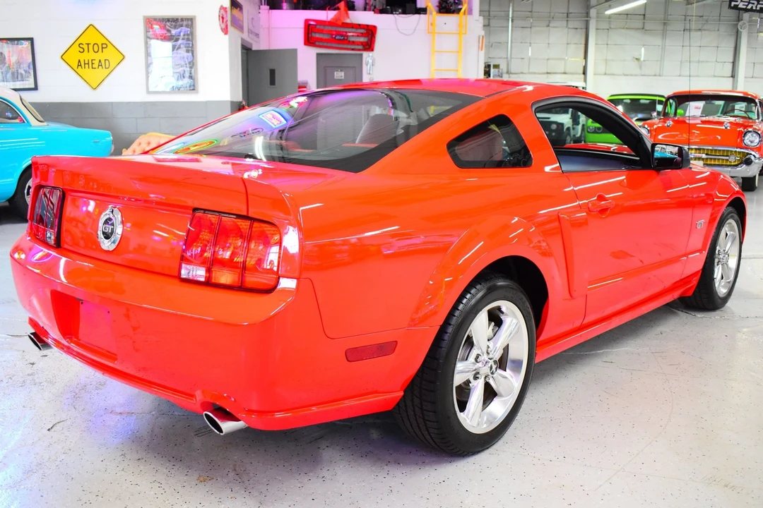 2006 Ford S197 Mustang GT - Image 9 of 20