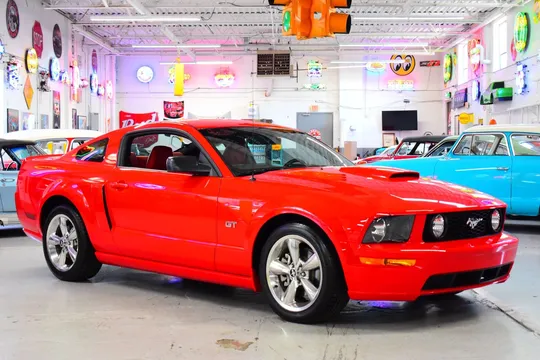 2006 Ford Mustang GT Premium Coupe