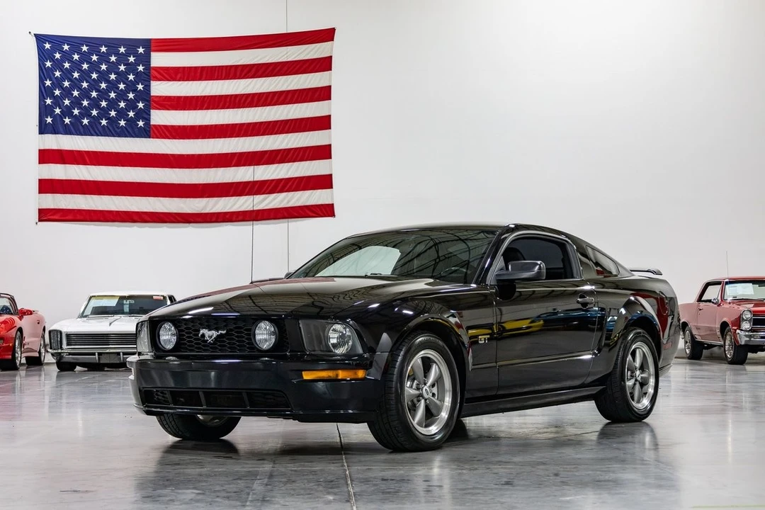 2006 Ford S197 Mustang GT - Image 3 of 31