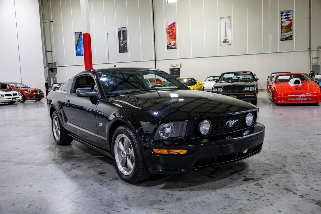 2006 Ford S197 Mustang GT - Image 9 of 31