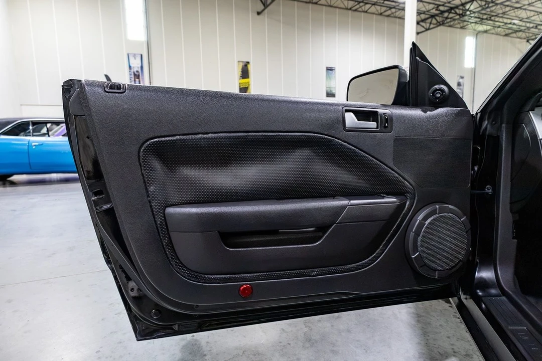 2006 Ford S197 Mustang GT - Image 13 of 30