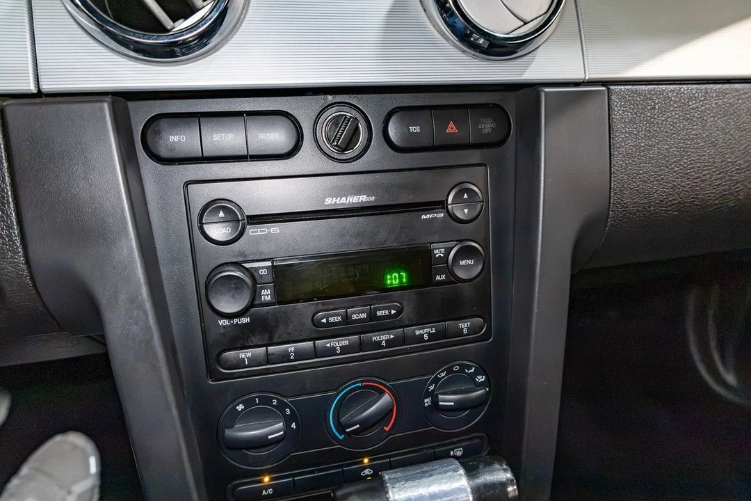 2006 Ford S197 Mustang GT - Image 20 of 30