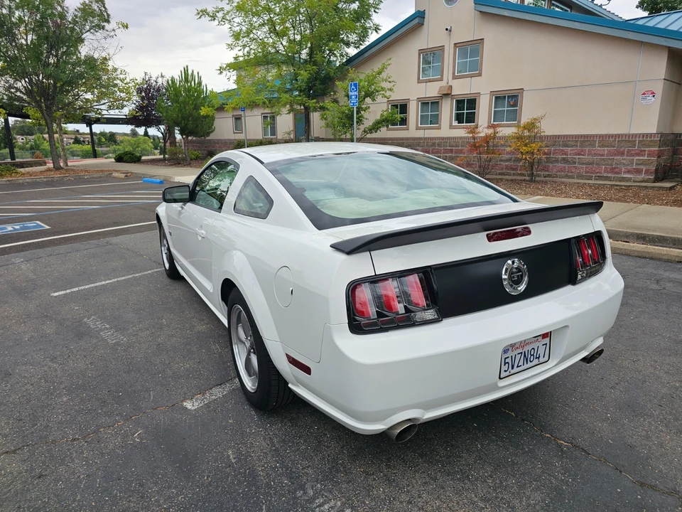 2006 Ford S197 Mustang GT - Image 14 of 31