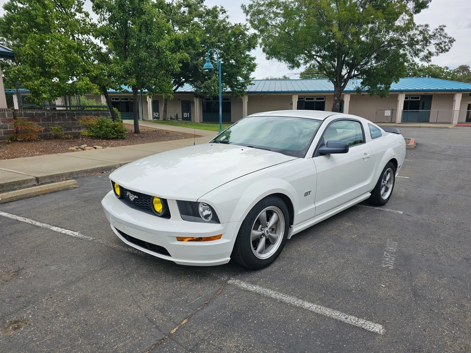 2006 Ford S197 Mustang GT - Image 2 of 31