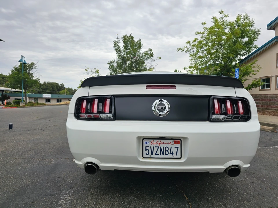 2006 Ford S197 Mustang GT - Image 13 of 31