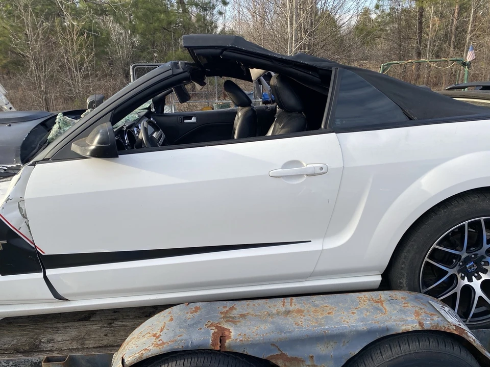 2006 Ford S197 Mustang - Image 7 of 15