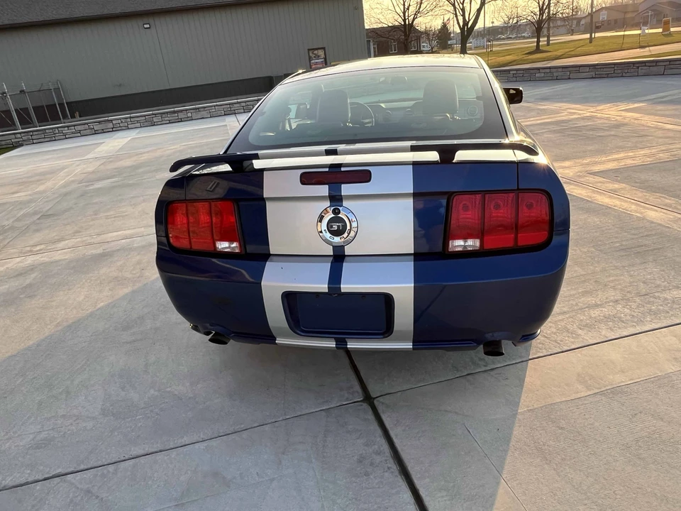 2006 Ford S197 Mustang GT - Image 7 of 31