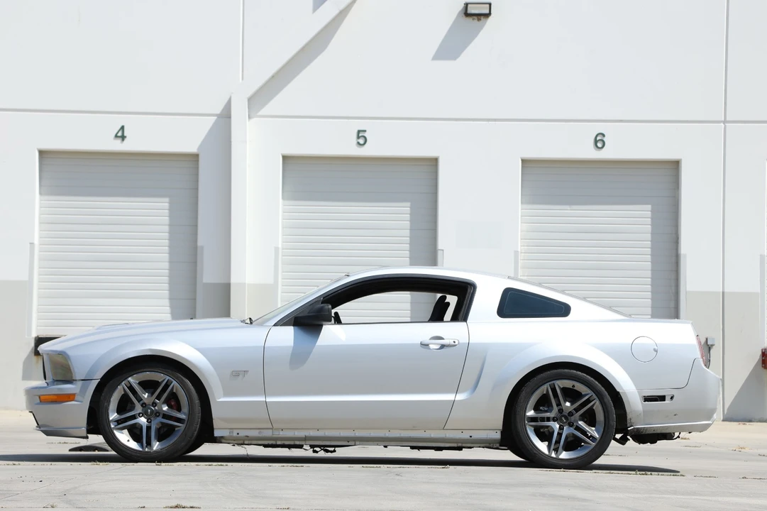 2006 Ford S197 Mustang GT - Image 2 of 27