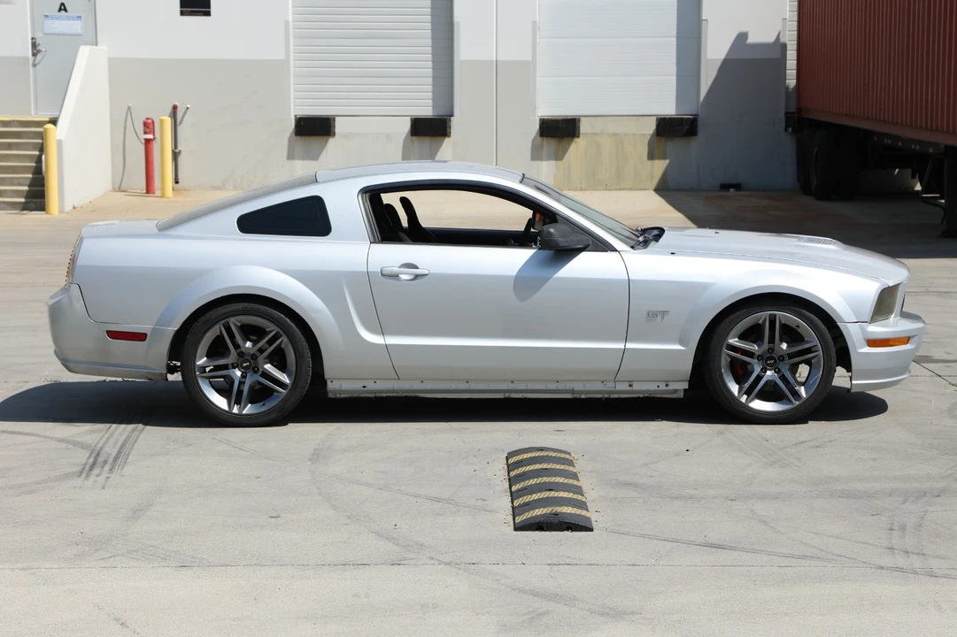 2006 Ford S197 Mustang GT - Image 5 of 27