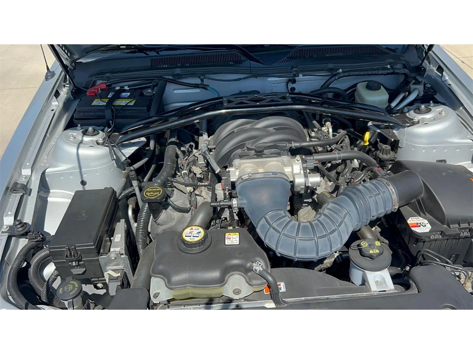 2006 Ford S197 Mustang GT - Image 17 of 31