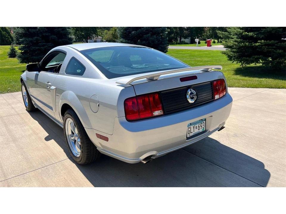 2006 Ford S197 Mustang GT - Image 7 of 31